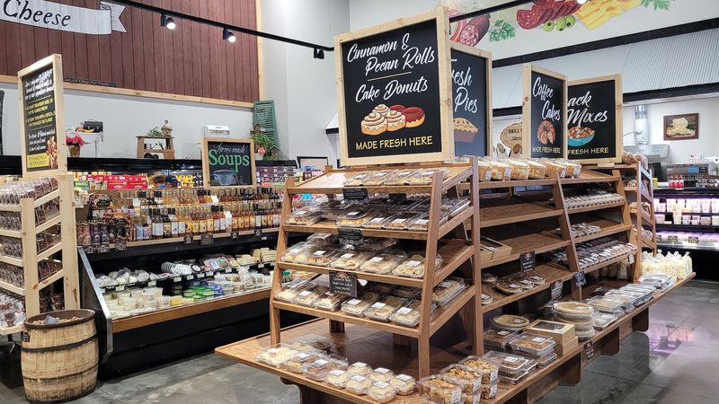 Troyer Market (Millersburg)