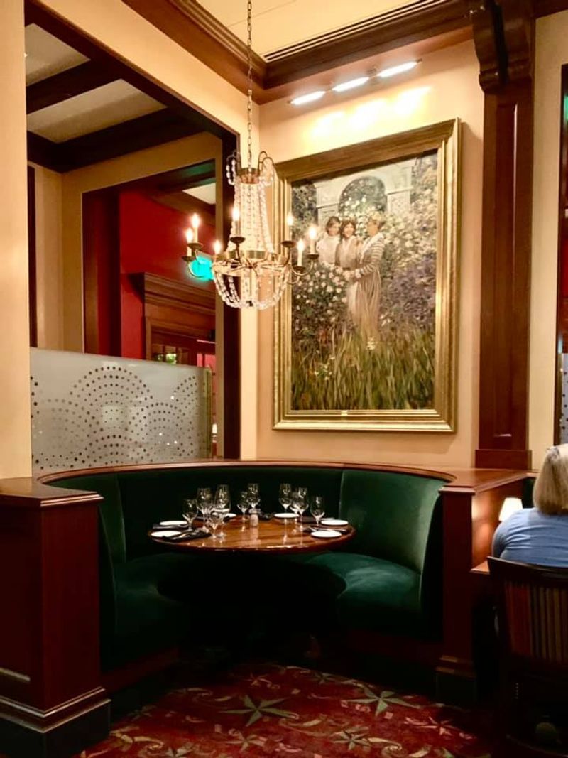 Why Tourists Keep Coming Back To Randy's