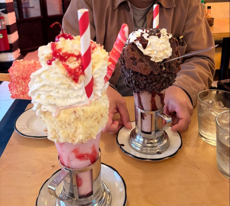 The Famous CrazyShake, Deconstructed