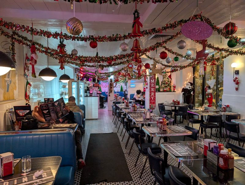 The Breakfast Rhythm That Keeps New Yorkers Coming Back