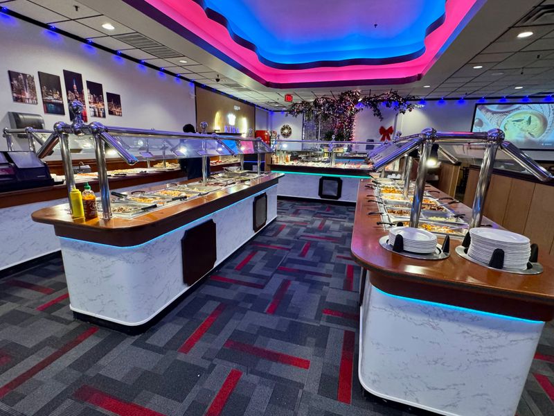 King Buffet – 8 Stonebridge Blvd Suite D, Jackson, TN 38305