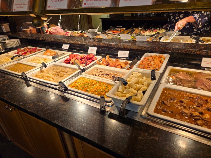 Red Apple Buffet-Restaurant