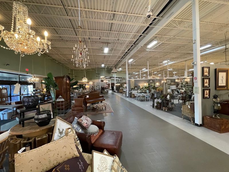 Sheffield Antiques Mall, Collierville