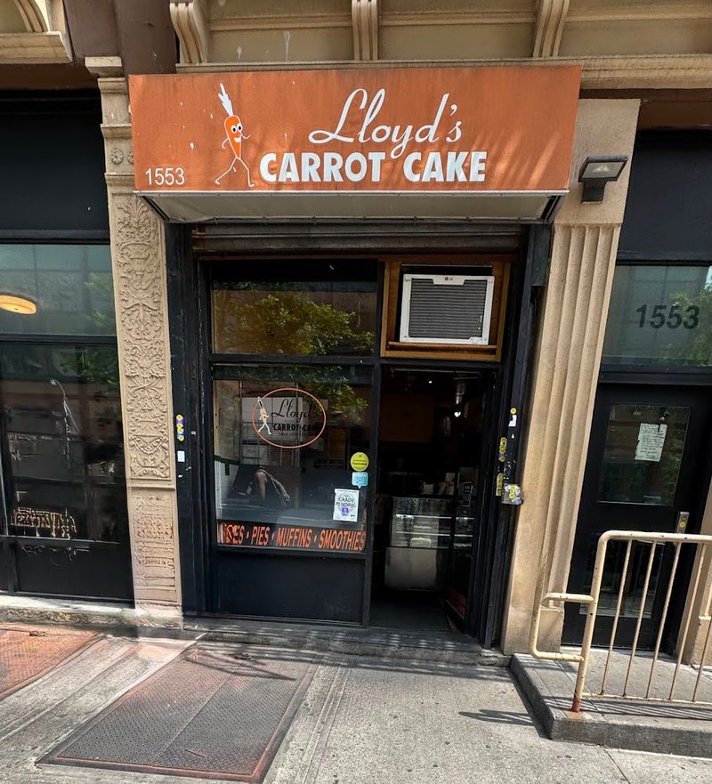 Lloyd's Carrot Cake (Bronx / East Harlem)