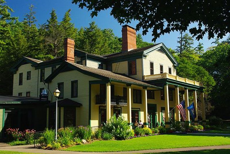 Glen Iris Inn, New York