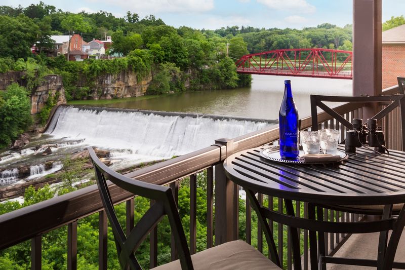 Edgewater Hotel — Saugerties (Hudson River)