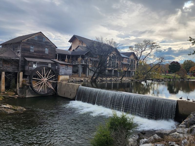 The Old Mill Restaurant, Pigeon Forge