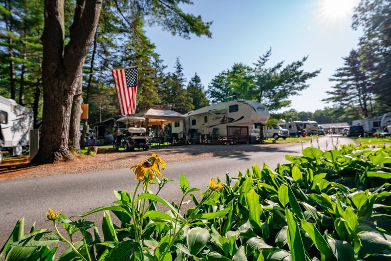 Sun Retreats Adirondack Gateway