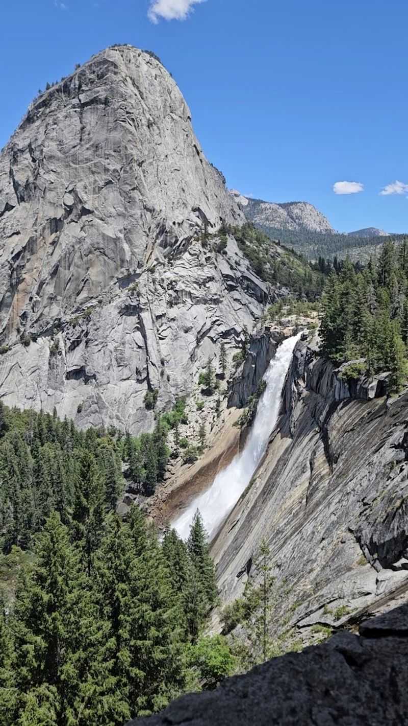 Vernal And Nevada Falls Via The Mist Trail (Yosemite National Park)