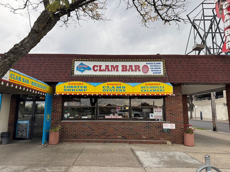 Randazzo's Clam Bar, New York
