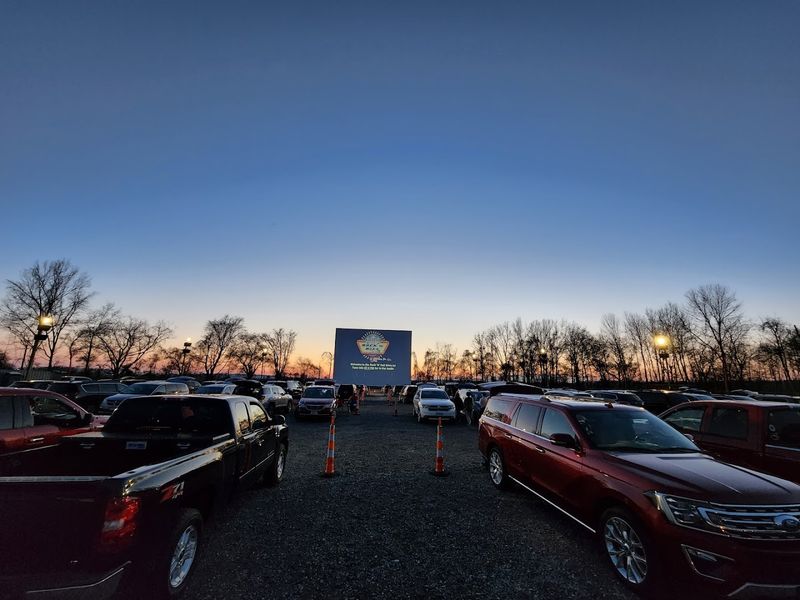 A Simple Experience That Feels Refreshingly Different From Modern Theaters