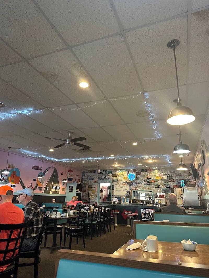 A Cozy Retro Atmosphere That Feels Comfortably Familiar