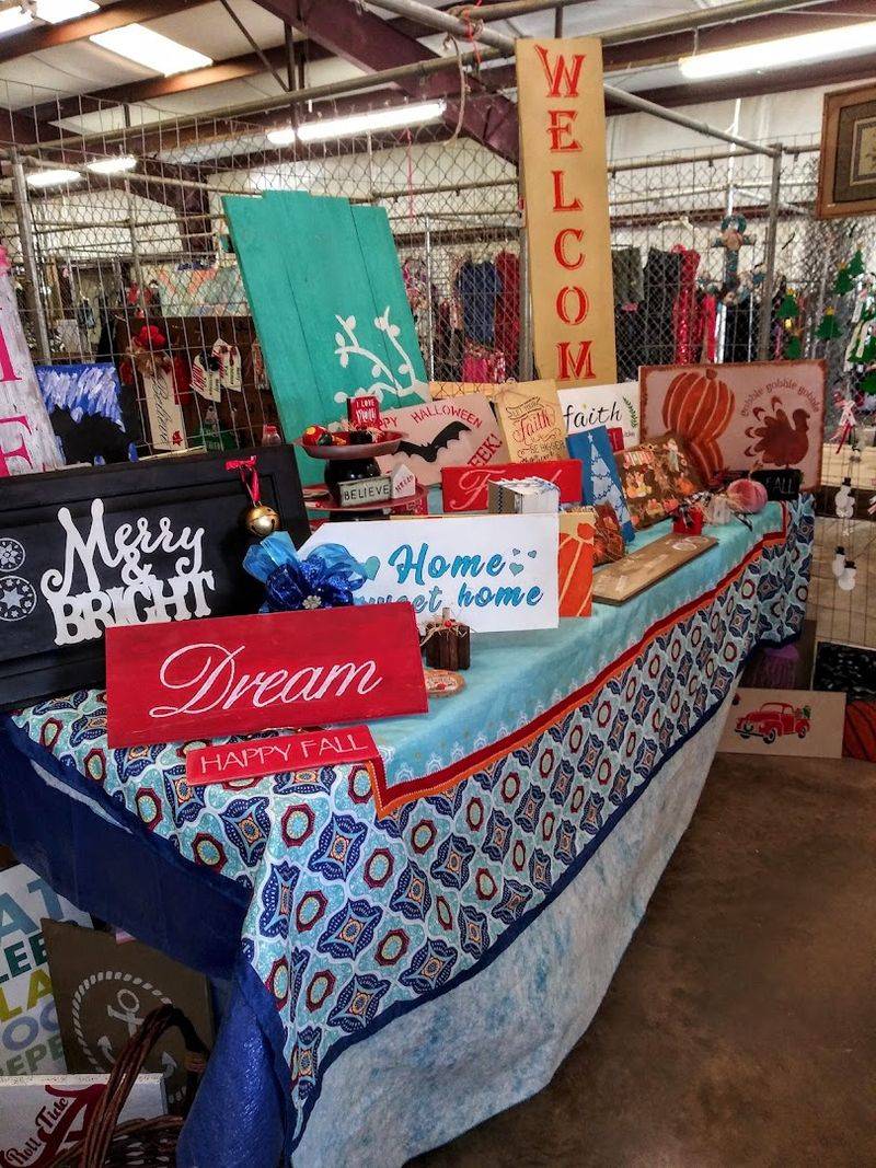 Retro And Vintage Finds For The Dedicated Collector