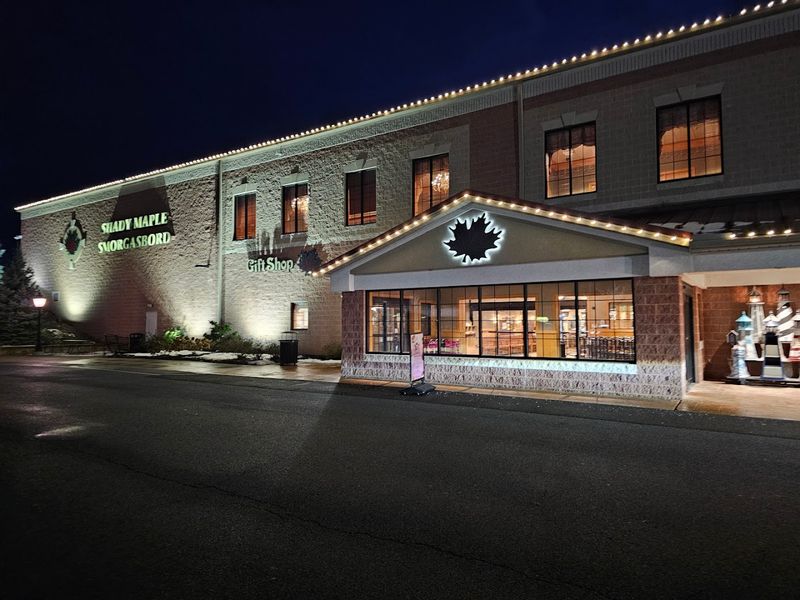 A Farm Market And Gift Shop Located Next Door