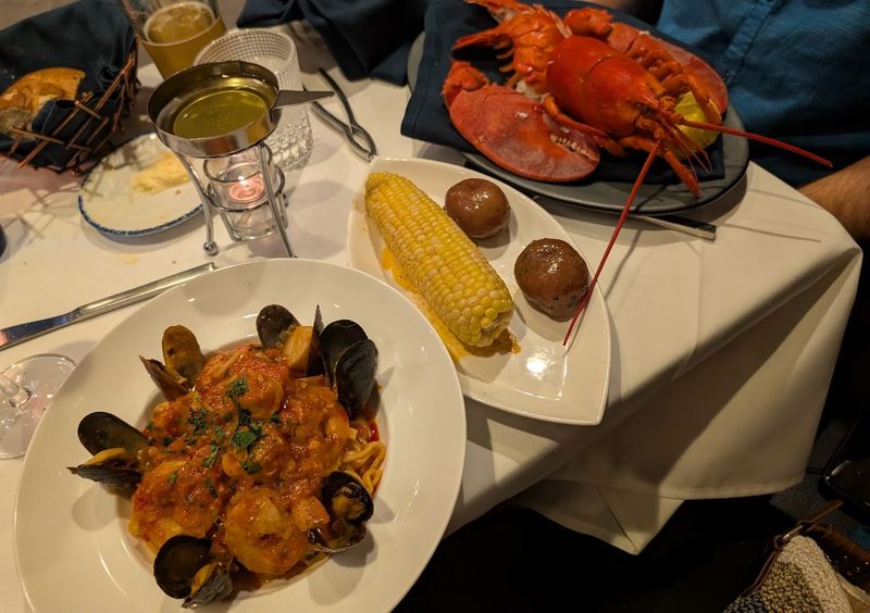 Generous Seafood Plates That Keep Guests Coming Back