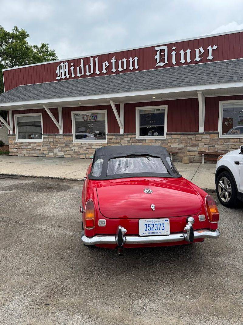 A Traditional Diner Experience Without The Frills