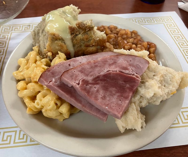 A Menu Packed With Hearty Home-Style Comfort Food