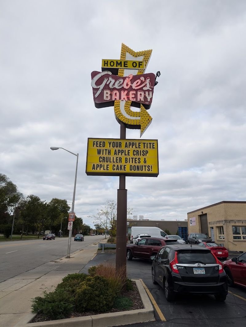 Crullers That Regulars Line Up For Early
