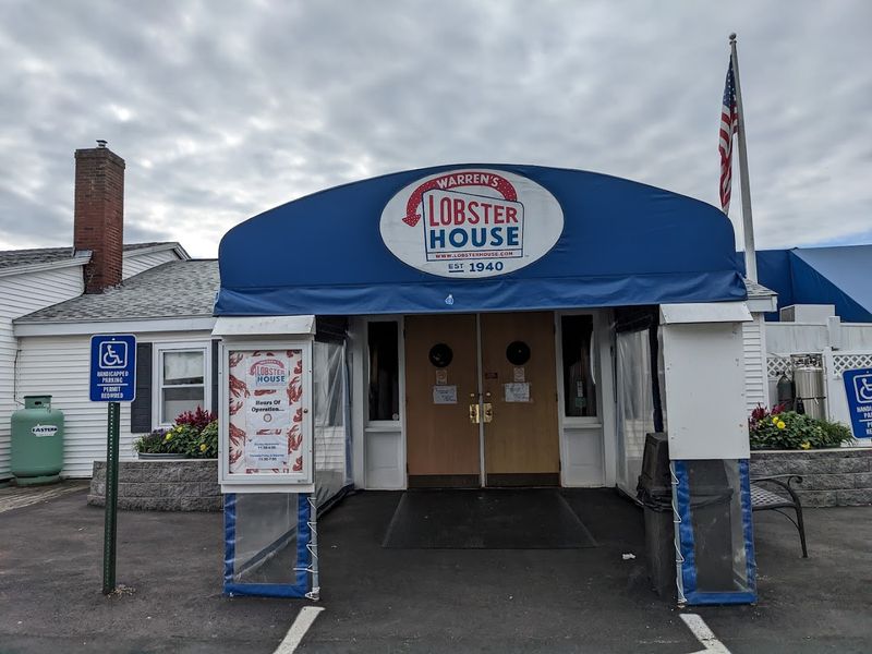 A Maine Dining Tradition Dating Back To The 1940s