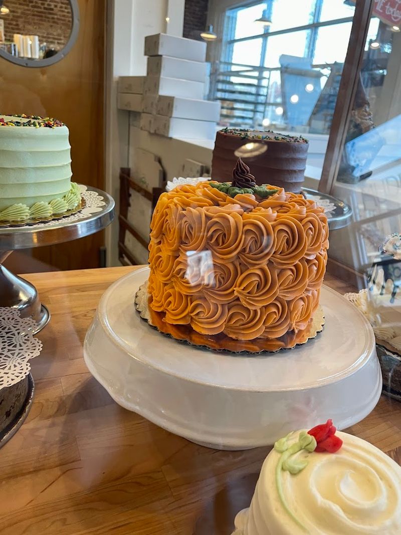 Wedding Cakes Made With Real Attention To The Occasion