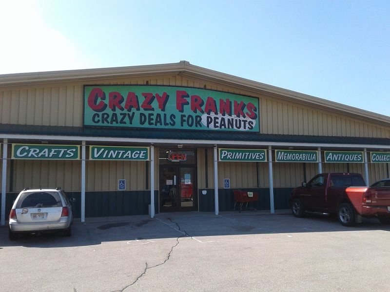 Friendly Vendors And Laid-Back Browsing