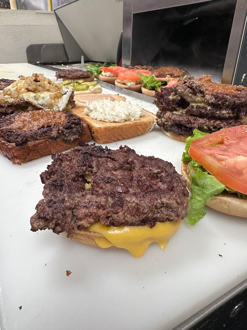 Quick Service That Keeps Lines Moving Steadily