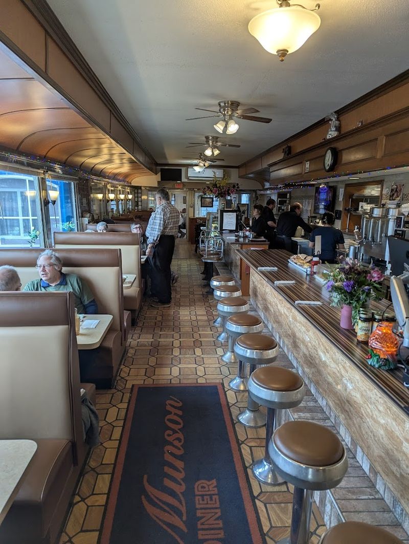 The Diner That Feels Like A Movie Set Come To Life