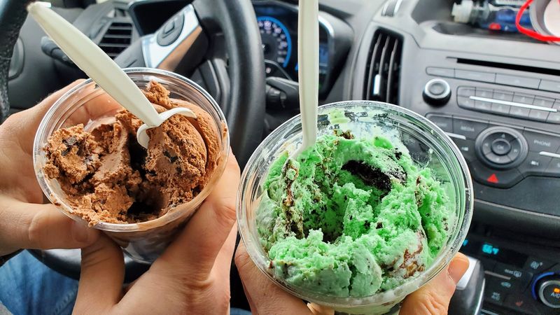 The Ice Cream Shop That Leans Fully Into The Spooky Theme