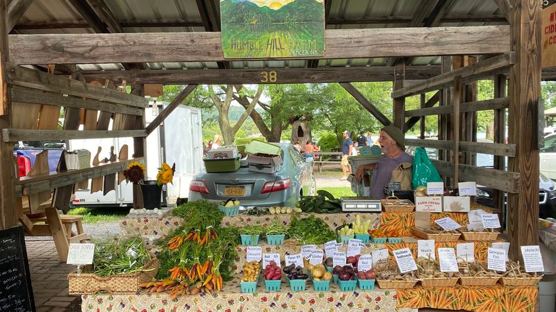 Fresh Produce That Actually Tastes Like It Came From A Farm