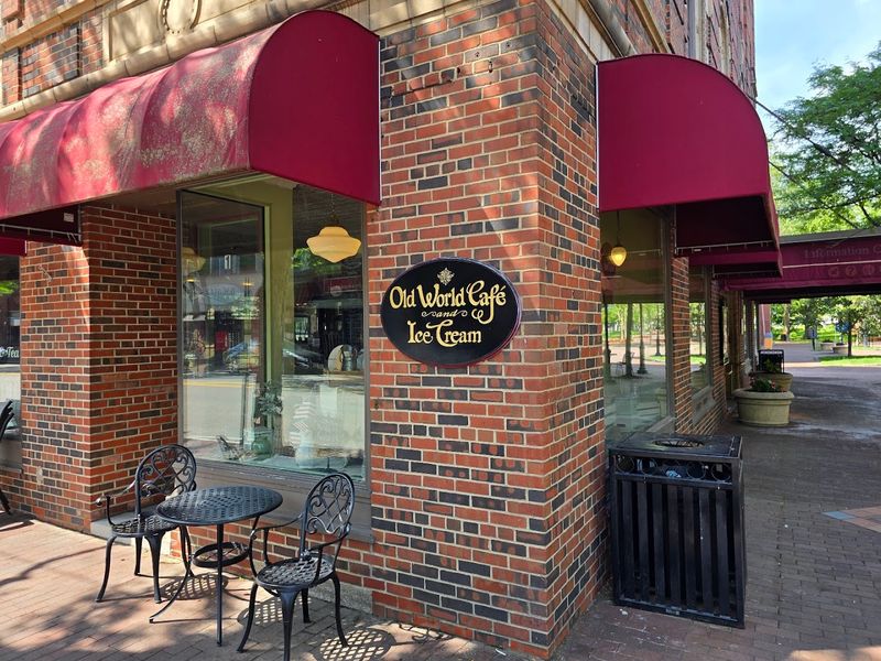 Old World Cafe And Ice Cream