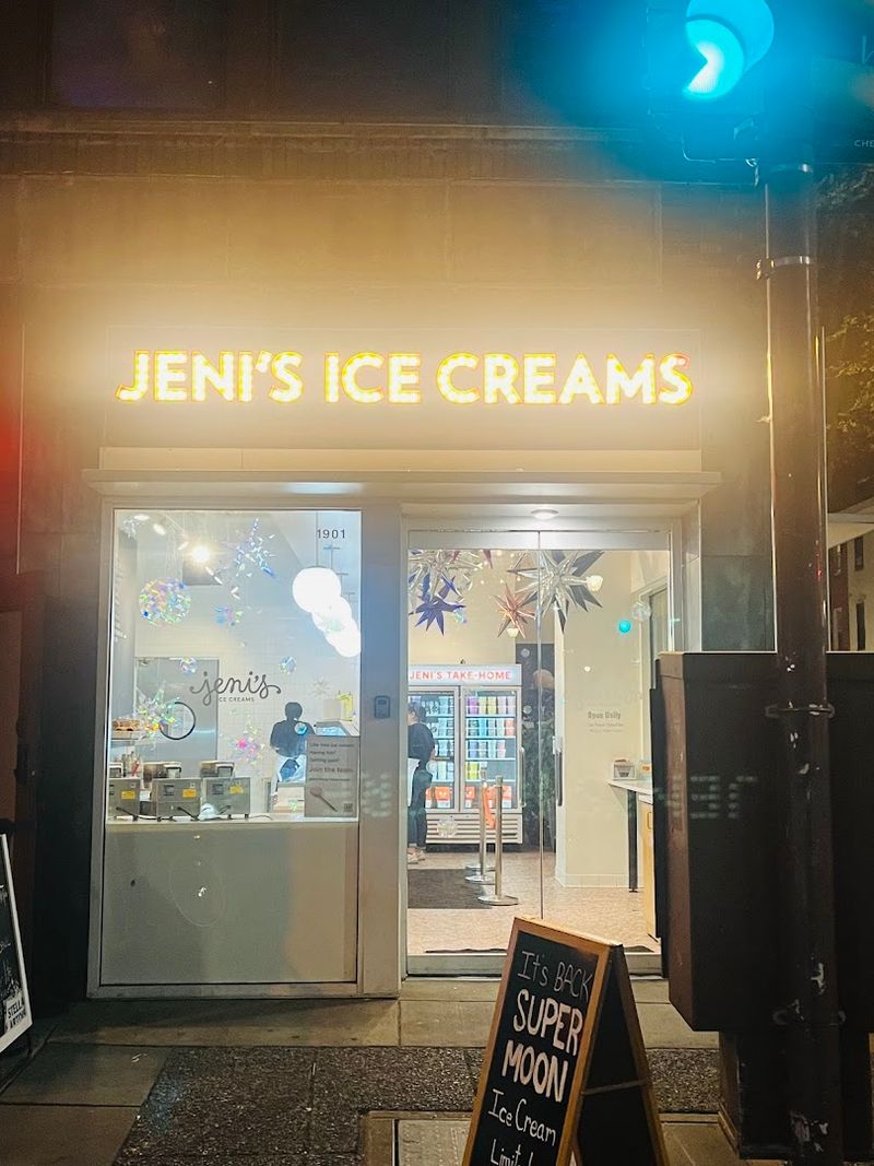 Jeni's Splendid Ice Creams Is The Perfect Last Scoop Of The Trip