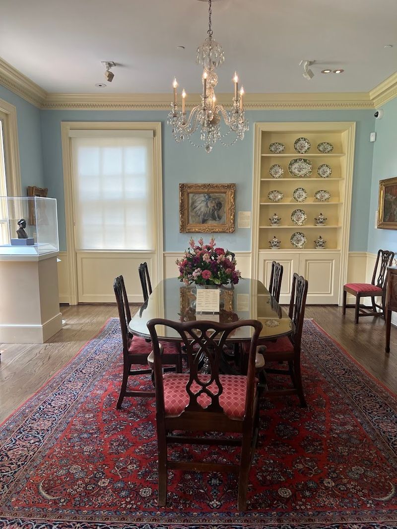 A Cafe And Gift Shop That Round Out The Full Experience