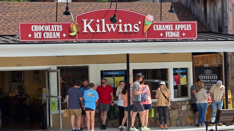 Kilwins Ice Cream - Chocolate - Fudge, Gatlinburg