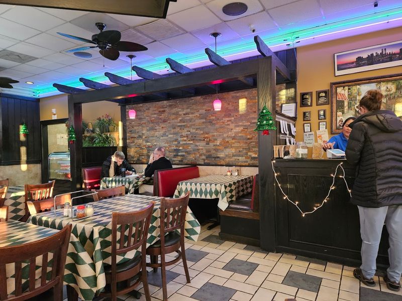 Why This Sevierville Spot Keeps Drawing Visitors Back