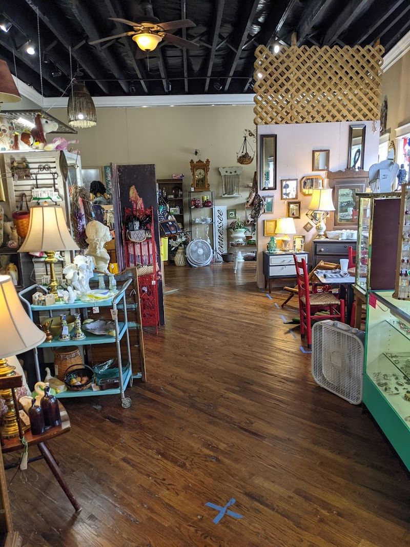 Vintage & More On The Blvd, Red Bank
