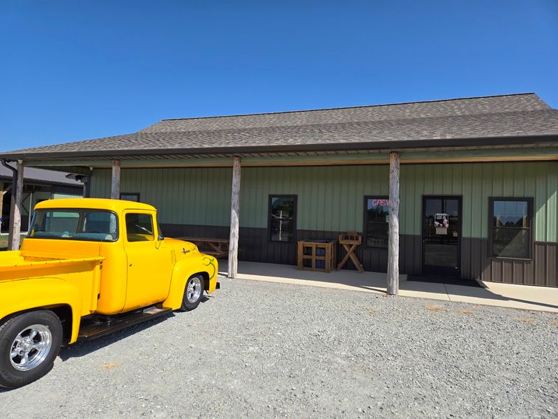 Amish Country Smokehouse