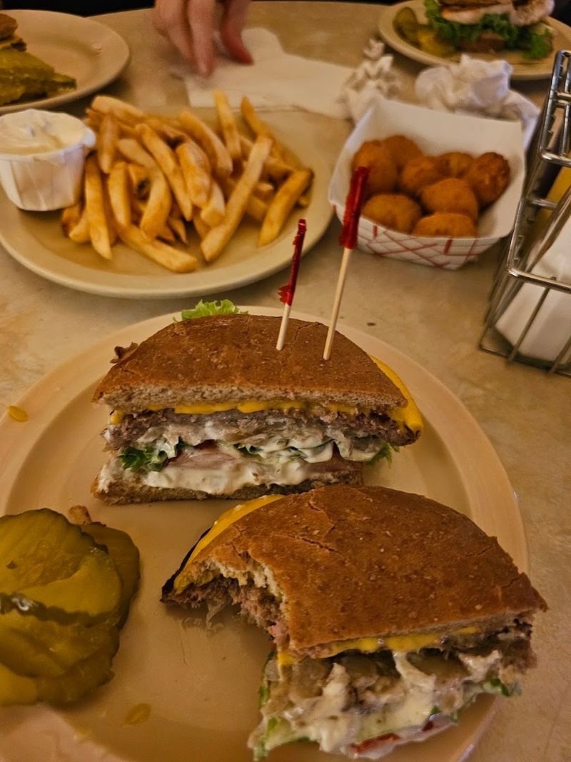 Plaza Tavern (Madison)