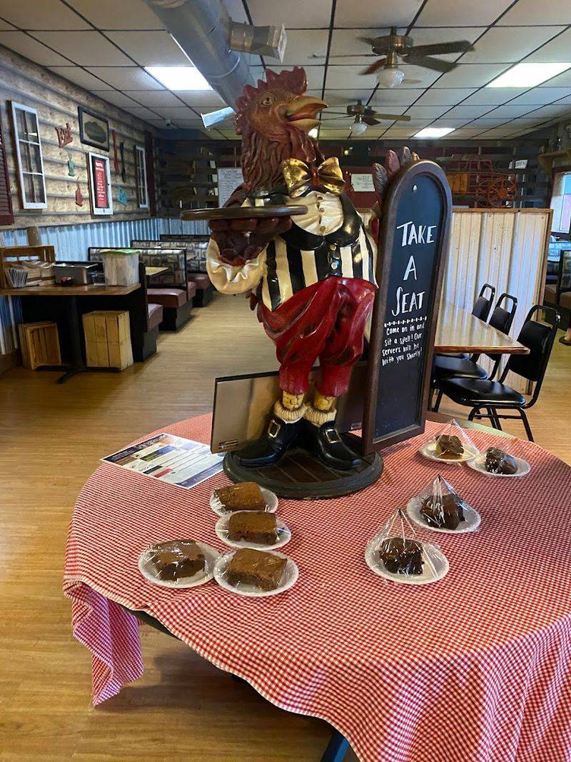 Catfish And Seafood Plates Done The Southern Way