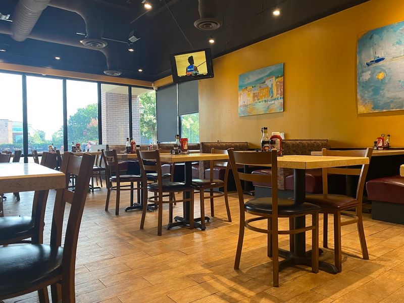 The Atmosphere And Seating Experience Inside Humdingers