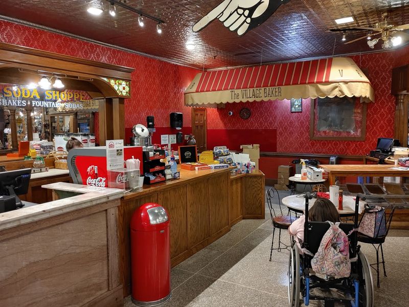 Brooks Shaw's Old Country Store & Buffet