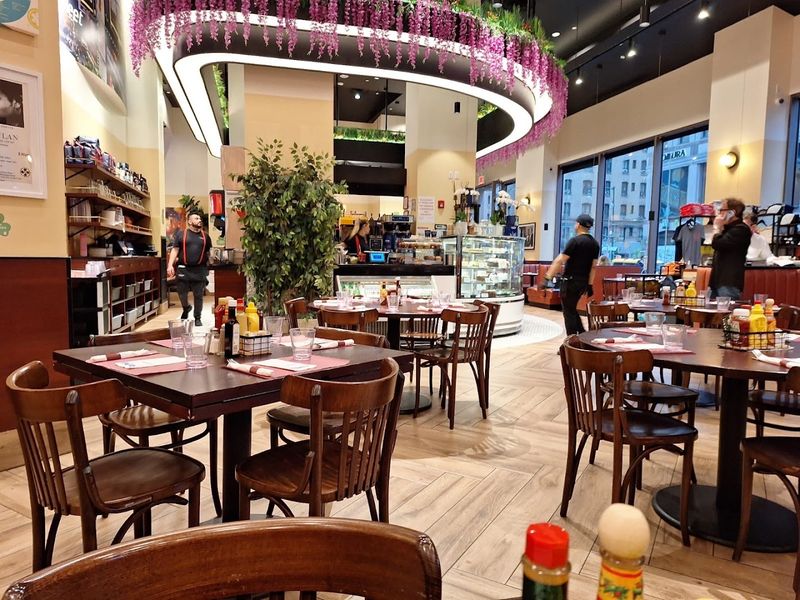 Breakfast And Brunch That Make Waking Up Feel Like A Reward