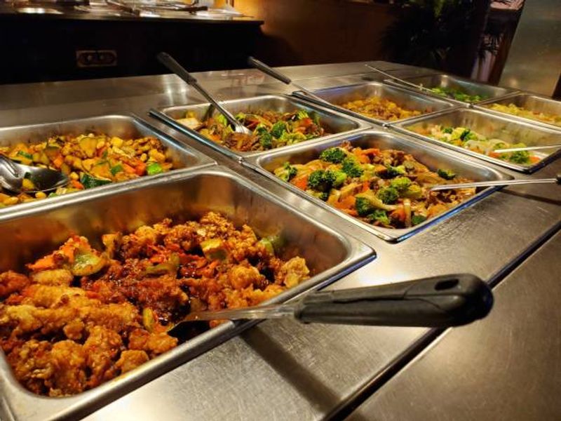 Why The Financial District's Favorite Lunch Spot Keeps Drawing Crowds Back