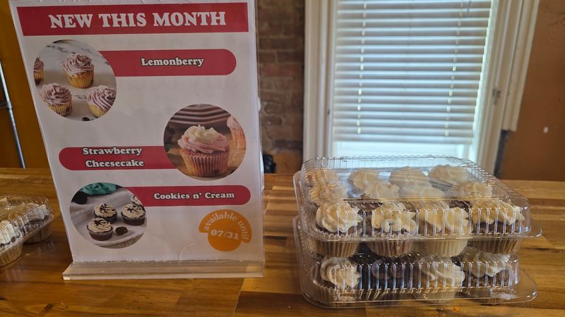 Snickerdoodle And Cookies And Cream Cupcakes For The Adventurous Eater