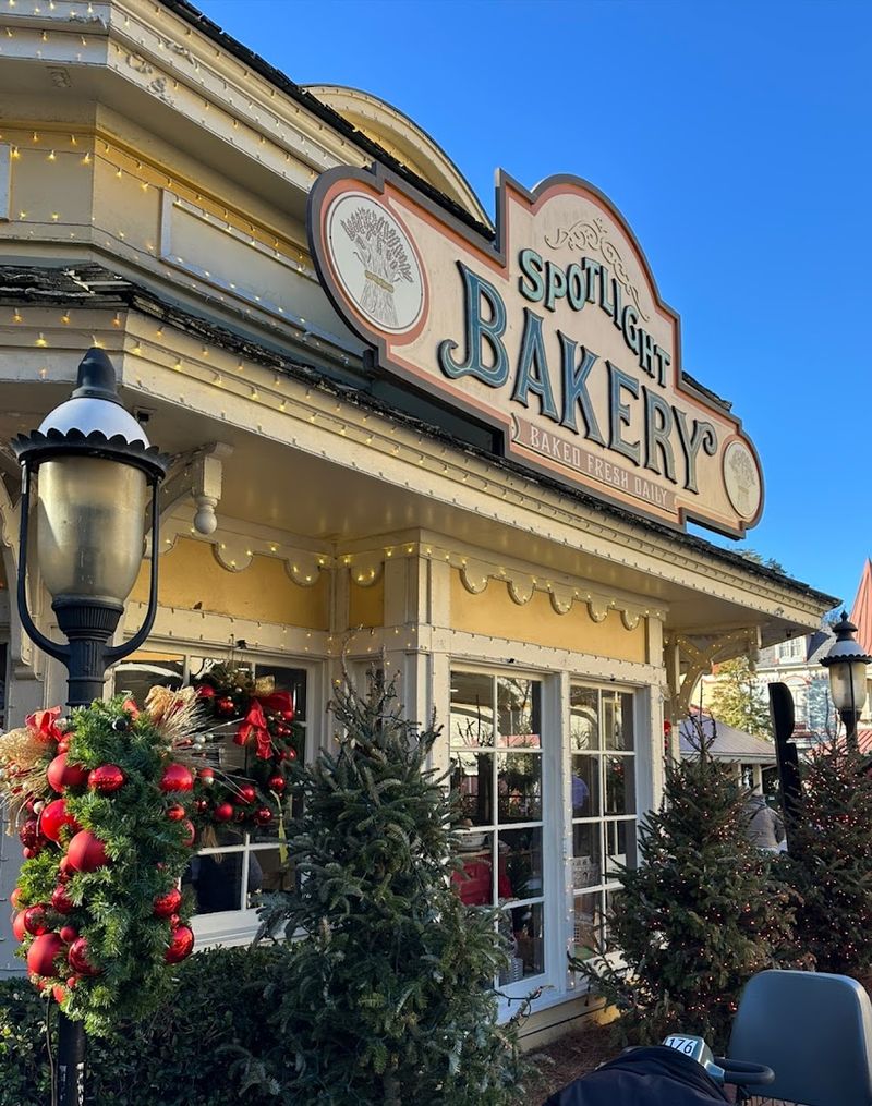 Spotlight Bakery (Dollywood), Pigeon Forge