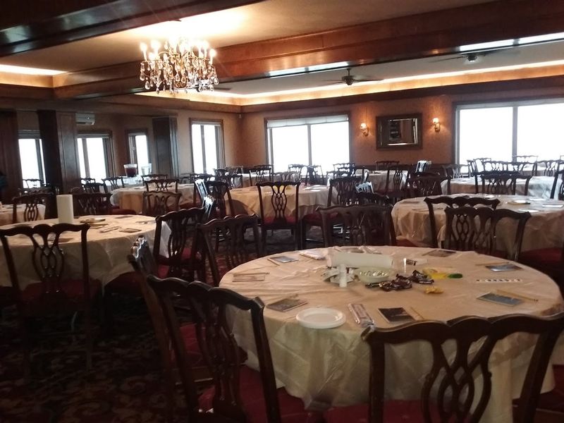 Shorewood Country Club Restaurant (Dunkirk)