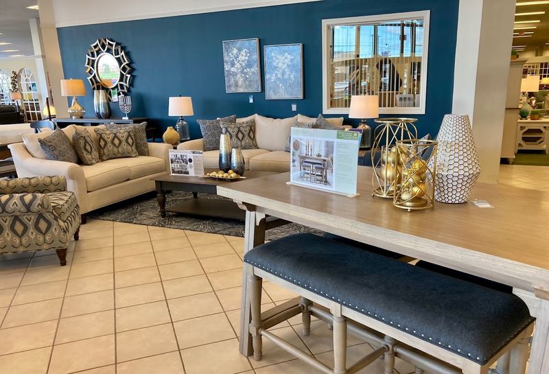 Customer Service Excellence Transforms Shopping Into Genuine Partnerships