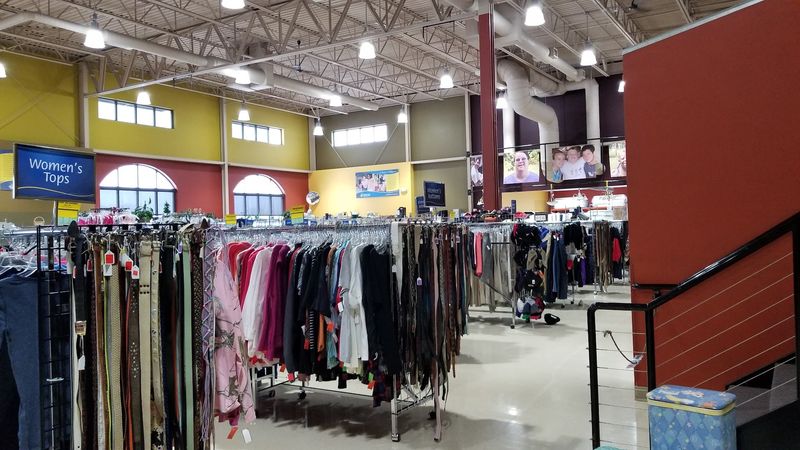 Clean, Well-Maintained Space That's Easy To Browse