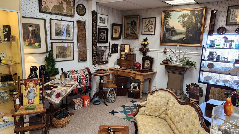 Rhinebeck Antique Emporium