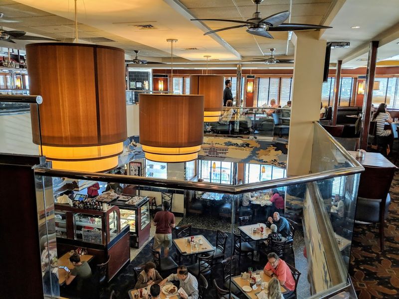 The Landmark Diner (Roslyn)