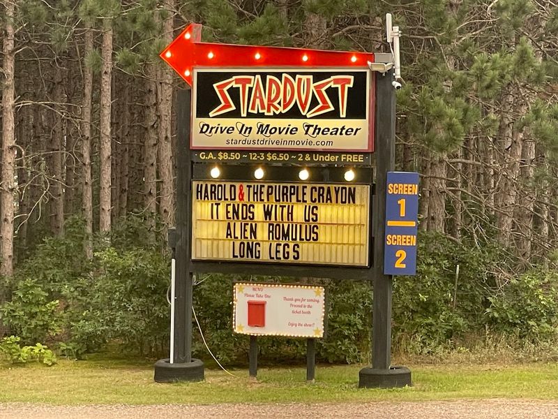 A Nostalgic Movie Night That Feels Like Stepping Back In Time